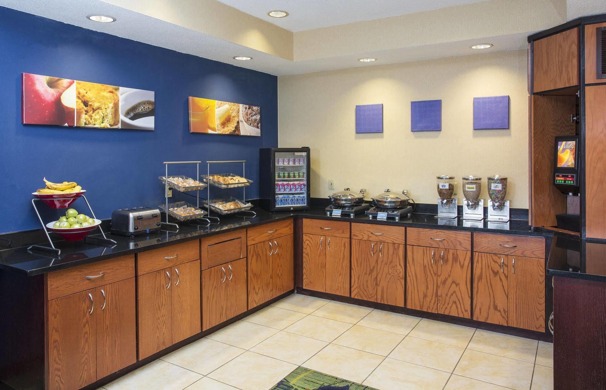 Fairfield Inn Middletown Monroe Exteriör bild